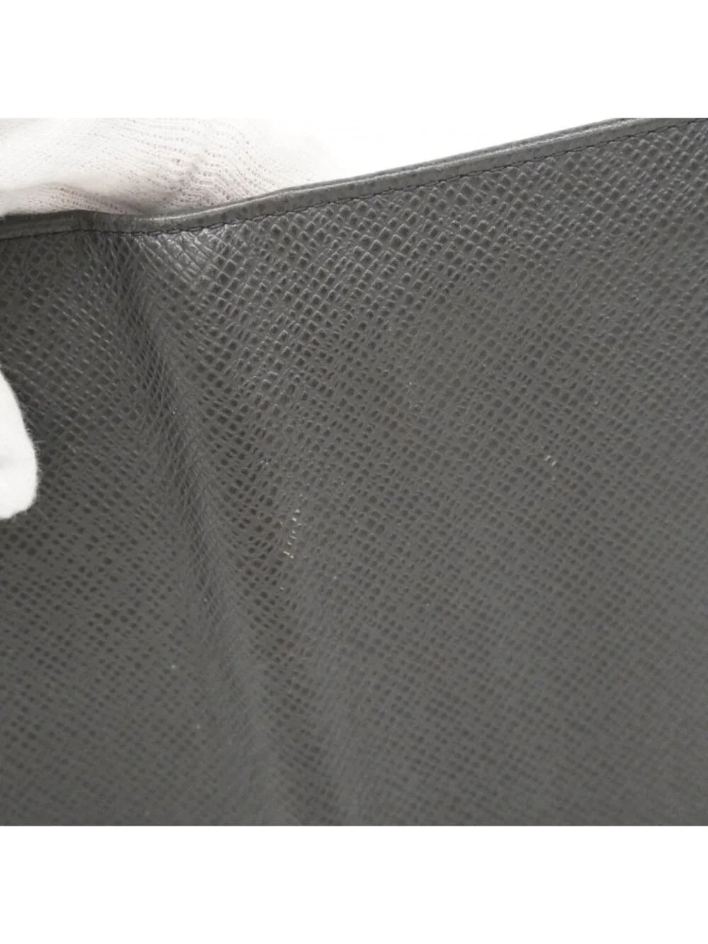 Louis Vuitton Wallet Taiga Portefeuille Brazza Ardoise